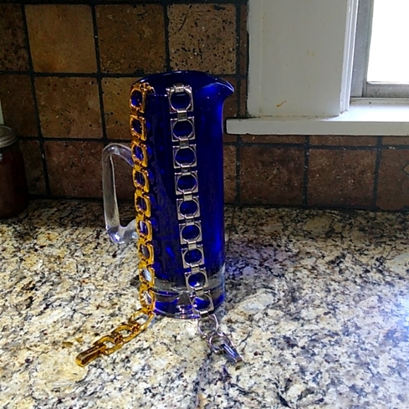 Belts. - Picture 2 of 4